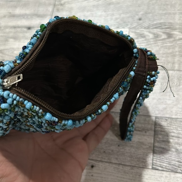 Blue beaded wristlet purse - Picture 6 of 7